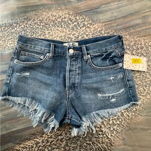 Free People We The Free blue jean shorts size 25 New With Tags